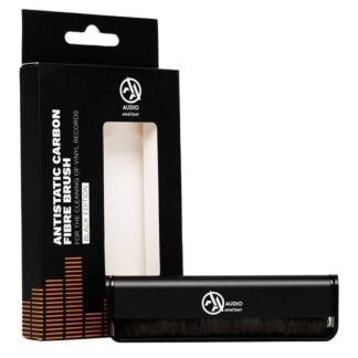 Audio Anatomy - Carbon Fiber Brush Black Alu - Black Edition - White Logo - Audio Anatomy 1LP