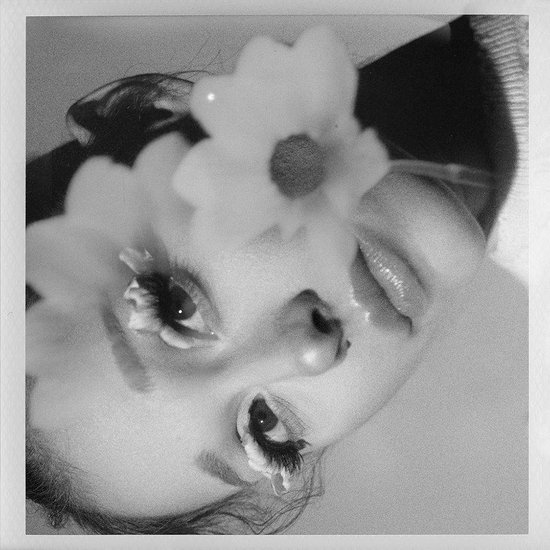 Ariana Grande - Petal CD/MERCH